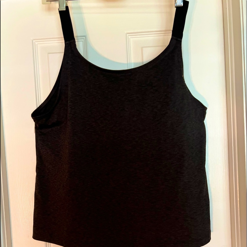 Puma athletic top